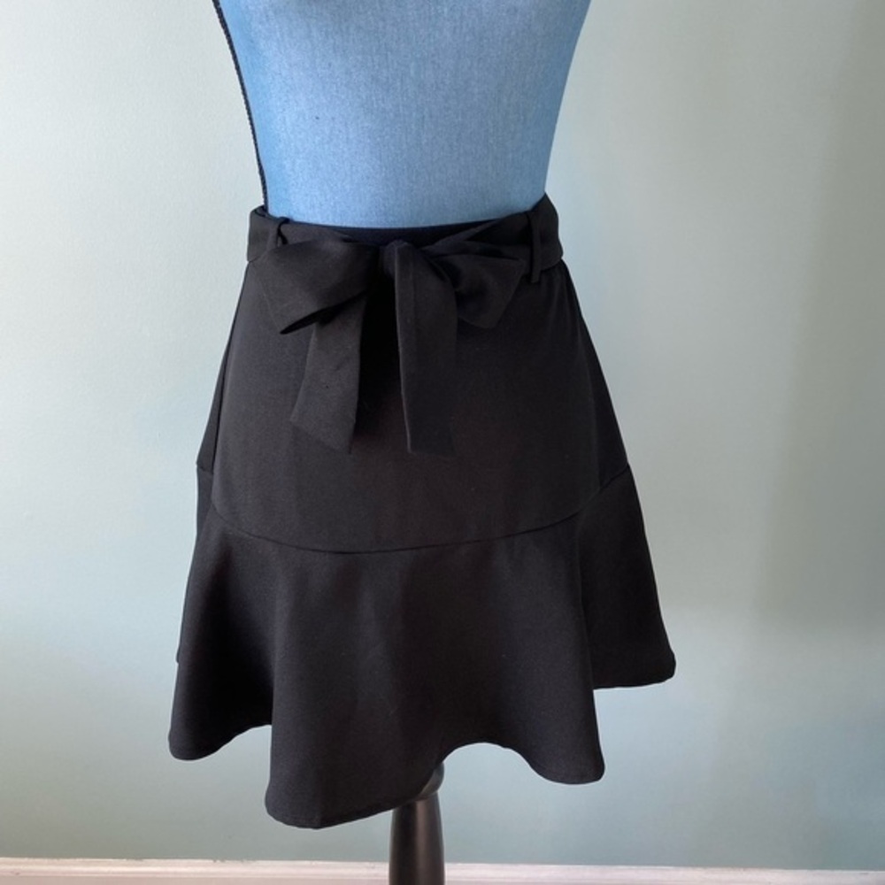 Olia Black Skirt w/ Removable Belt Size S